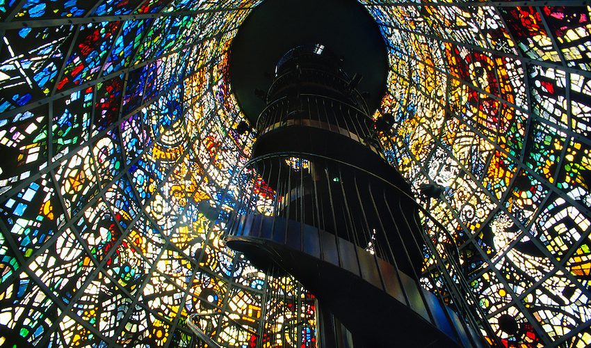 トーマス・キンケード ステンドグラス 灯台 平和の光 ディズニー公認